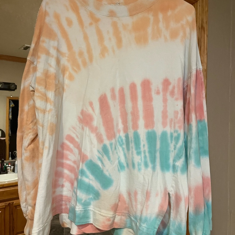 Easel Orange and White Oversized Long Sleeve sweatshirt